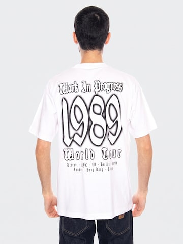 T-Shirt 'World Tour' Carhartt WIP en blanc