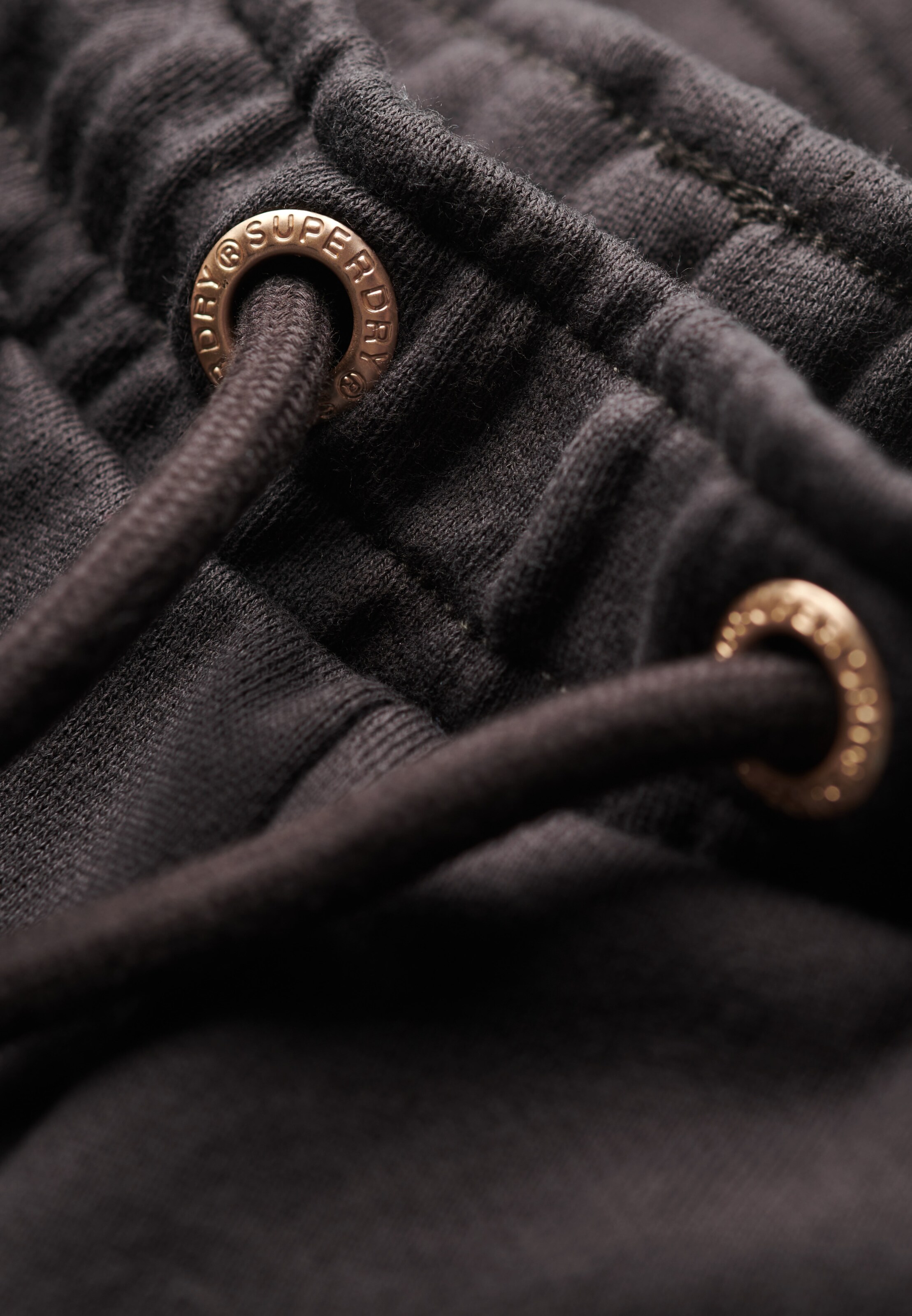 Superdry Regular Broek 'Essential' in Zwart