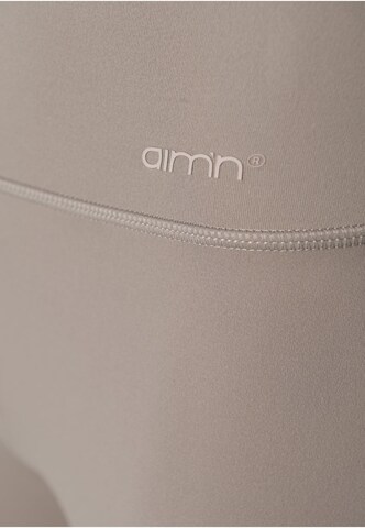 Aim'n Skinny Sportshorts 'Sense' in Grau
