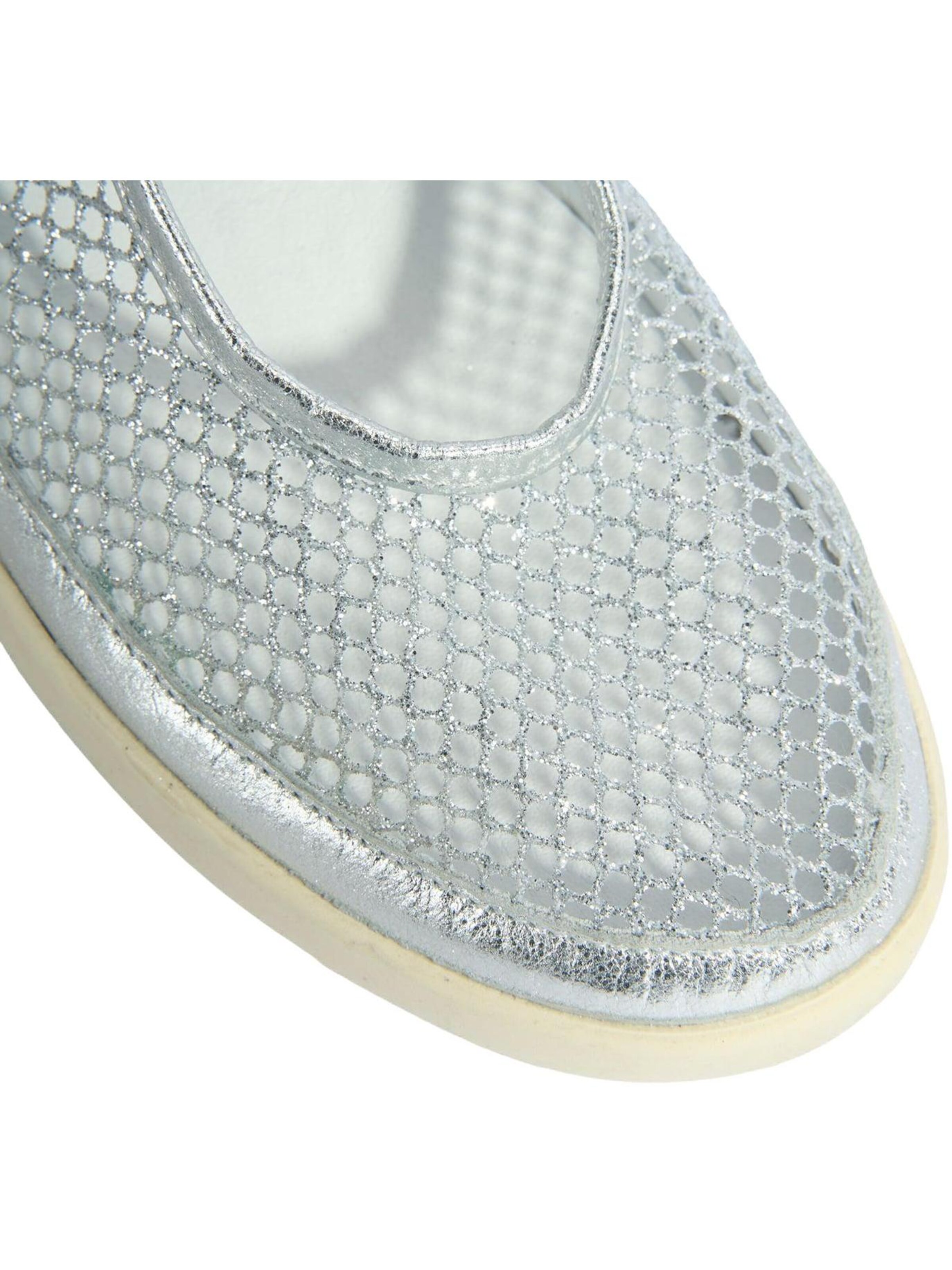 Desa Classic Flats 'Slip-Ons' in Silver
