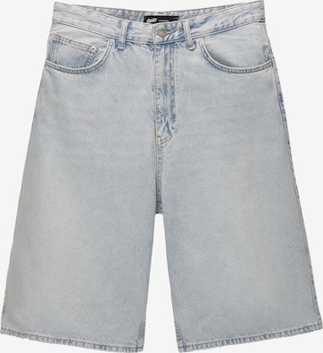 Jeans de la Pull&Bear pe albastru: față