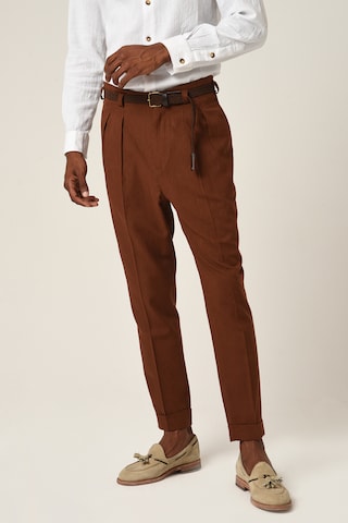 regular Pantaloni con pieghe di Antioch in marrone