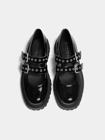 Pull&Bear Loafer värissä musta