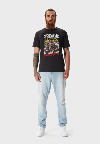 Oldskull Shirt 'Asian Daruma Racer Graphic' in Zwart