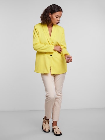 Blazer 'Abine' di PIECES in giallo