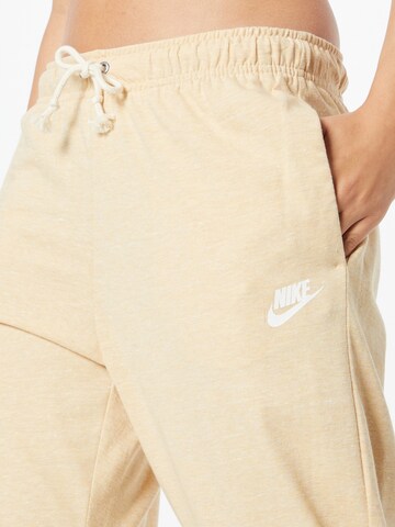Nike Sportswear Zúžený strih Nohavice - Béžová