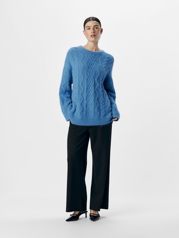 OBJECT Oversized sweater in Blue