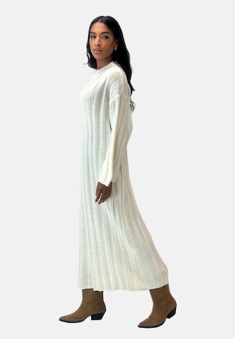 Elara Strickkleid in Weiß