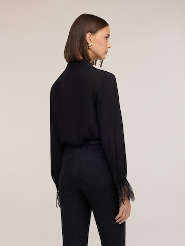 MOTIVI - Blusa en negro