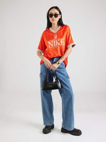 Nike Sportswear Тениска в оранжево
