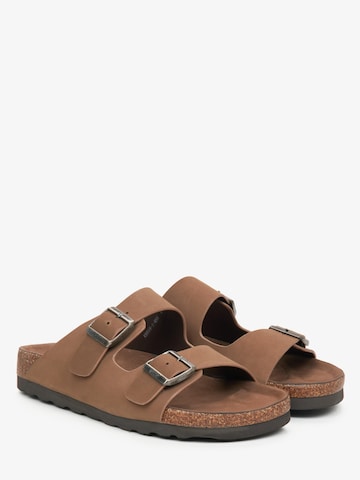 Estro Sandals '918-1' in Brown
