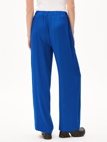 ARMEDANGELS Loose fit Trousers 'JONVAALIE' in Blue
