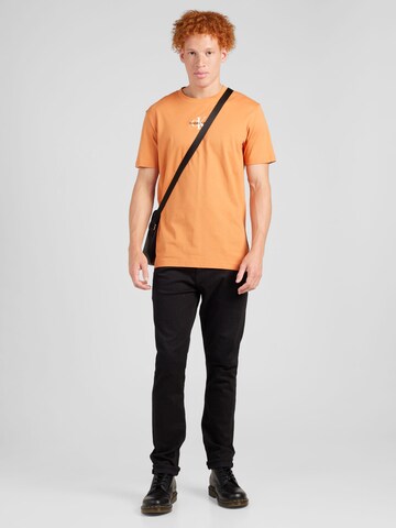 T-Shirt Calvin Klein Jeans en orange