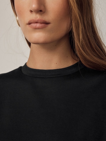 T-shirt Next en noir