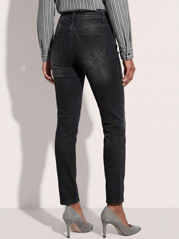 MADELEINE Regular Jeans in Black