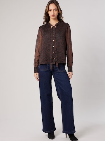 Deeluxe Blouse in Bruin
