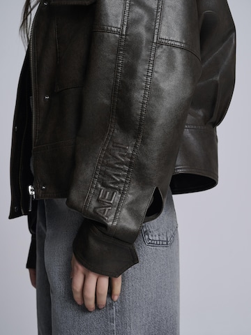 Veste mi-saison AEMMI en marron