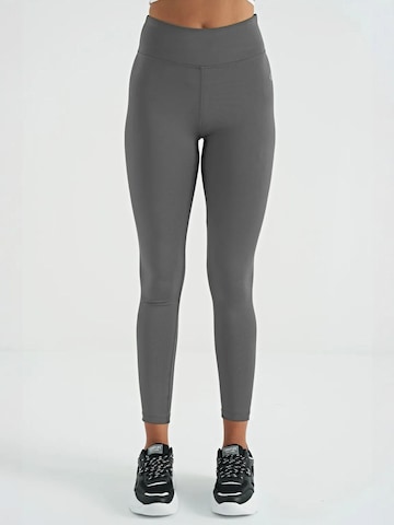 Leggings di Tommy Life in grigio: frontale
