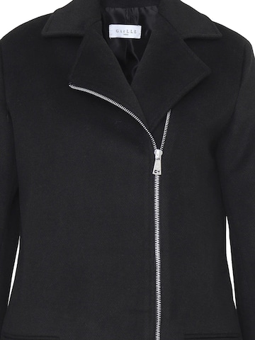 Cappotto di Gaelle Paris in nero