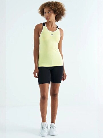 Tommy Life Sporttop 'Aktive Oberteile' in Geel