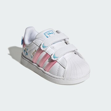 ADIDAS ORIGINALS Sneakers 'Disney Superstar II' in Wit