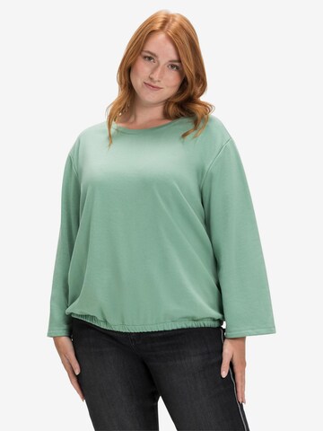 SHEEGO Sweatshirt in Green: front