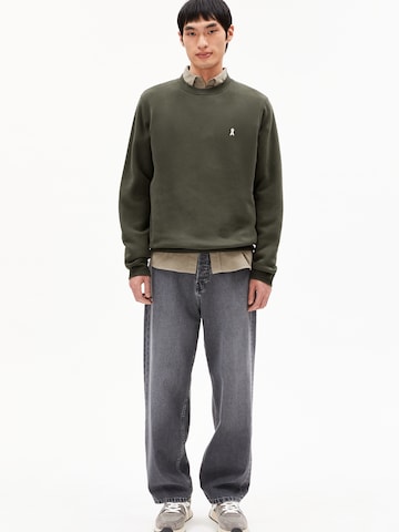 ARMEDANGELS Sweatshirt 'Baaro' in Groen
