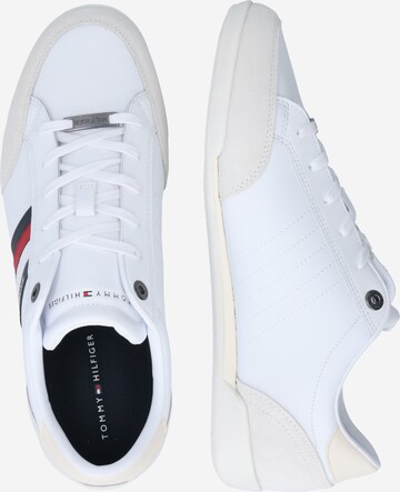 TOMMY HILFIGER Sneaker low 'Corporate' i hvid