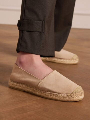 MANFIELD Espadrilles in Beige: front