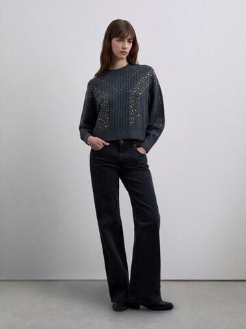 Scalpers Pullover in Grau