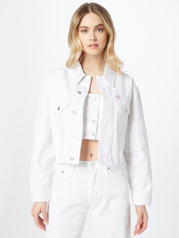 Calvin Klein Jeans Between-Season Jacket in White: front