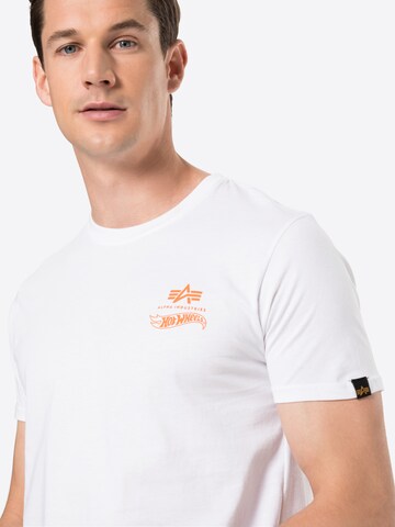 ALPHA INDUSTRIES Koszulka 'Flame' w kolorze biały