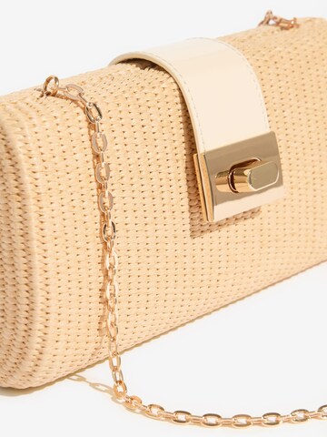 Lipsy Kopertówka w kolorze beżowy