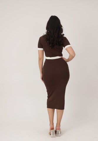 Abito in maglia di Elara in marrone