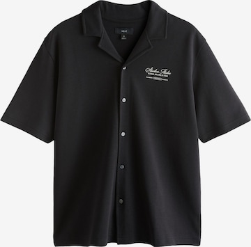 Next Риза в черно: отпред