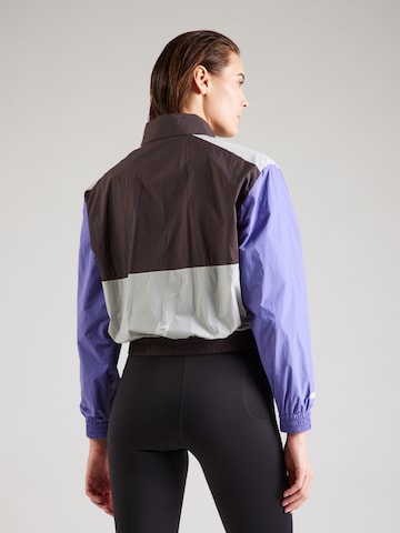 EA7 Emporio Armani - Chaqueta deportiva en lila