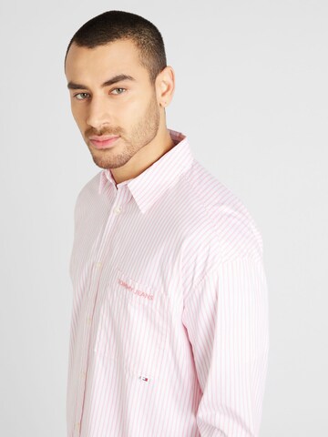 Coupe regular Chemise Tommy Jeans en rose