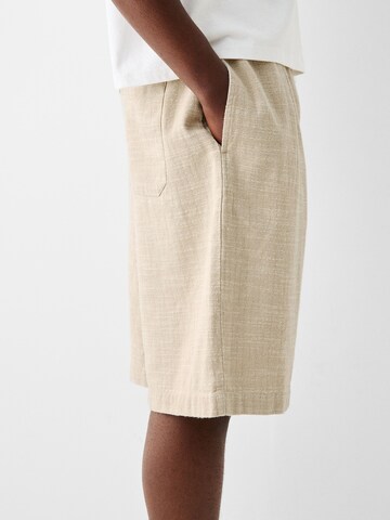 Bershka Regular Shorts in Beige