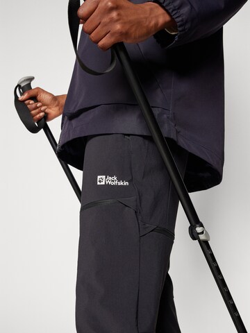 Coupe slim Pantalon outdoor 'HIKEOUT' JACK WOLFSKIN en noir