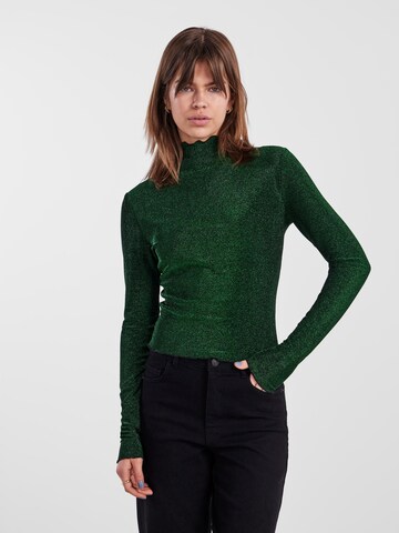 Maglietta 'PCSANDRA' di PIECES in verde: frontale