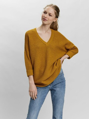 VERO MODA Sweter w kolorze żółty