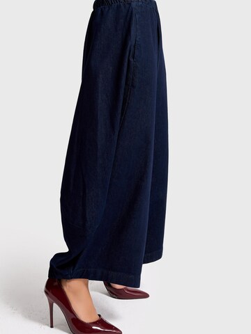 IT'S BASIC Vat Jeans 'BARREL BALLOON LOW RISE JEANS' in Blauw