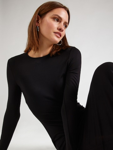 Monki Kleid in Schwarz