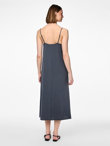 Robe d’été 'LISA' PIECES en bleu