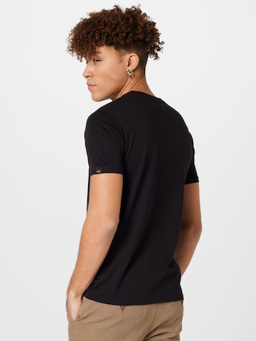 ALPHA INDUSTRIES Shirt in Zwart