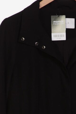 VILA Jacket & Coat in L in Black