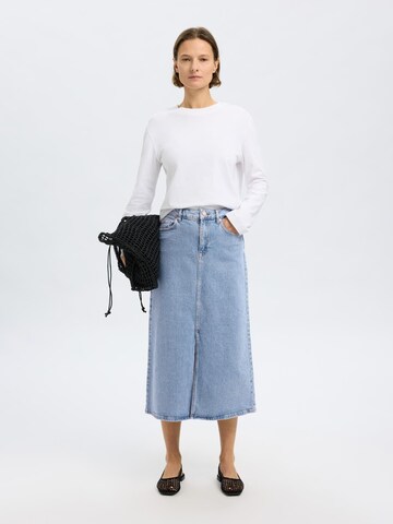 SELECTED Rok in Blauw