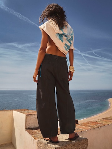 Bershka Wide Leg Hose in Schwarz