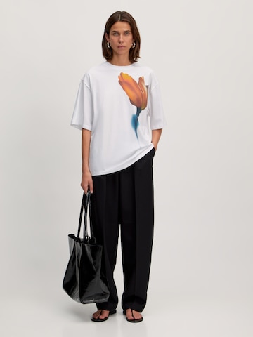 EDITED Oversized tričko 'Xia' – bílá