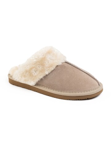 Minnetonka Slippers 'Chesney' in Beige